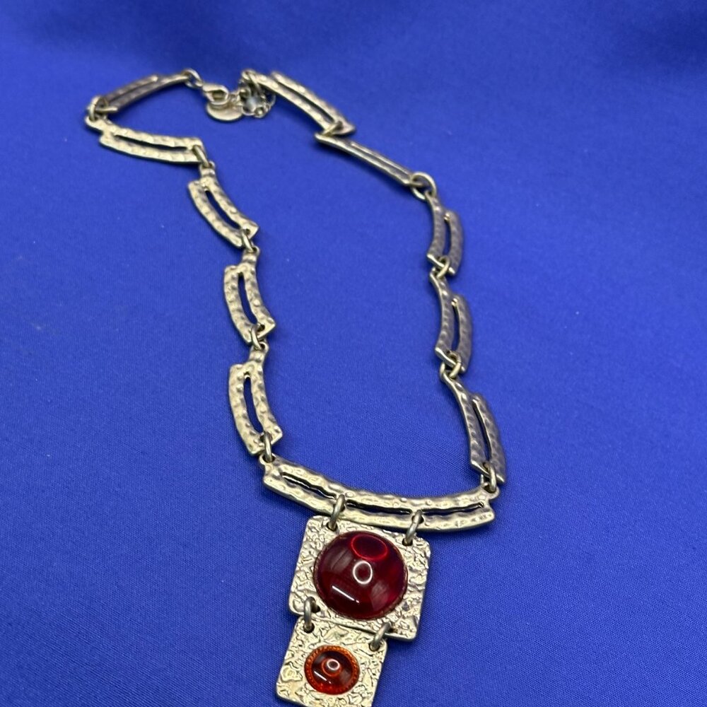 VTG Dana Buchman Gold-Tone Textured Metal Necklace Amber-Colored Cabochons. - Picture 7 of 12